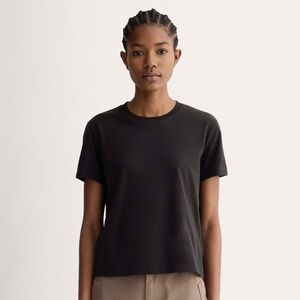 Everlane Women's Box-Cut T-Shirt in Essential Cotton in Black